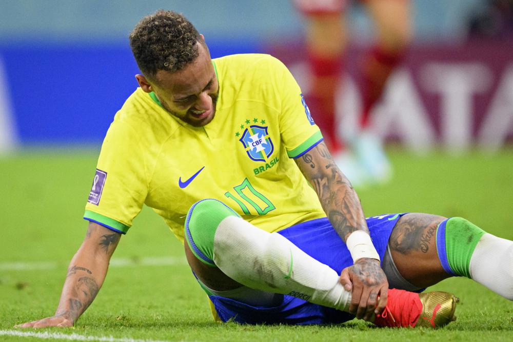 巴西队友：内马尔下轮能上| 2022世界杯| 动态